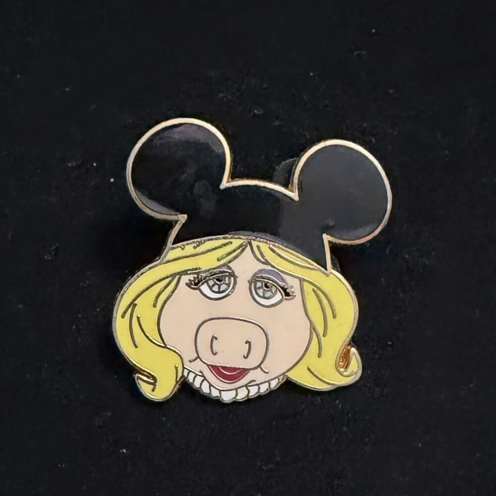 Disney Miss Piggy Mickey Mouse Ears Pin 2008 Muppets Mini Pin Trading